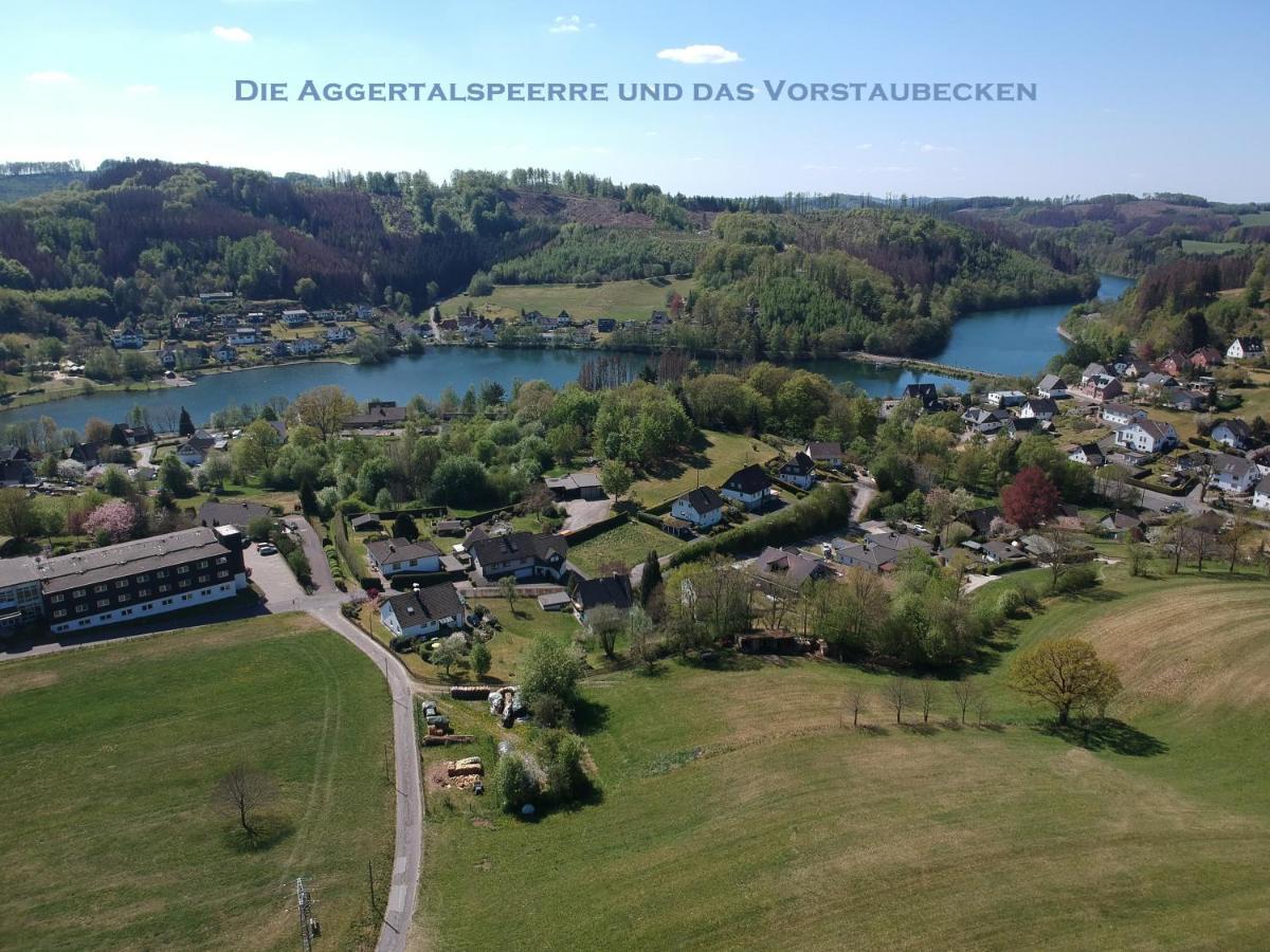 Exklusive Ferienwohnung 'Agger-Blick' Mit Grosser Seeblick-Terrasse & Sauna Ґуммерсбах Екстер'єр фото