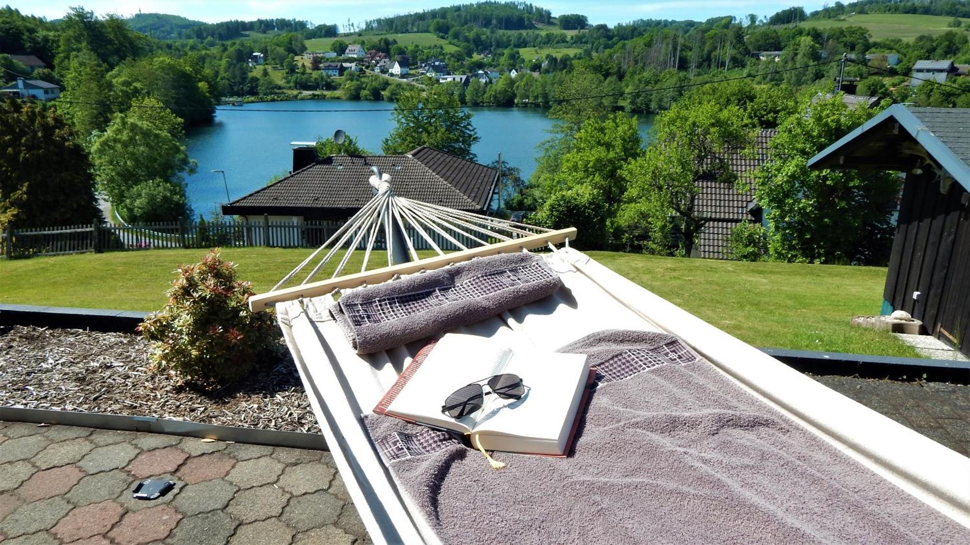 Exklusive Ferienwohnung 'Agger-Blick' Mit Grosser Seeblick-Terrasse & Sauna Ґуммерсбах Екстер'єр фото
