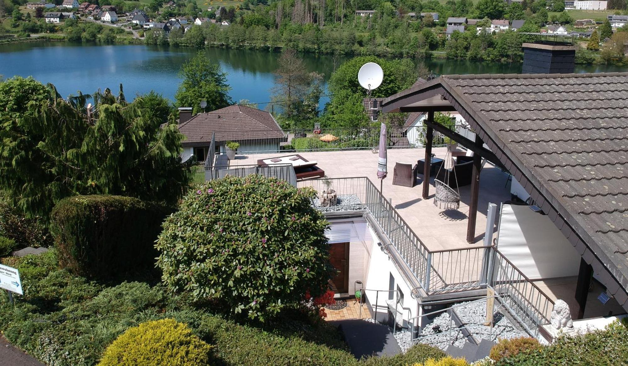 Exklusive Ferienwohnung 'Agger-Blick' Mit Grosser Seeblick-Terrasse & Sauna Ґуммерсбах Екстер'єр фото